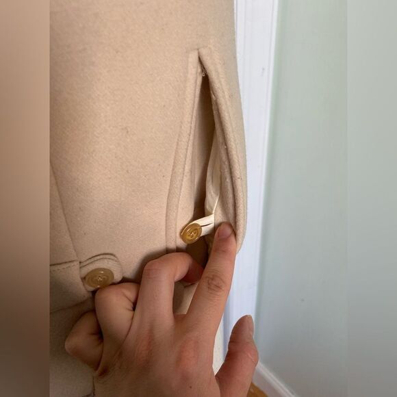 Vintage Burberry Designer Classic Cream Colored Top - Picture 9 of 15